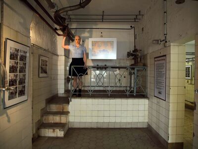 „Ausstellungseröffnung Olaf Martens“ | 2016 (Foto: Uwe E. Nimmrichter)